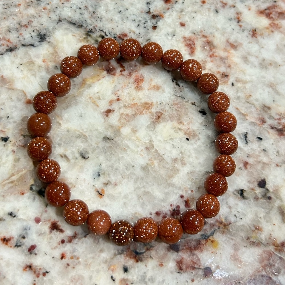 8mm goldstone ✨